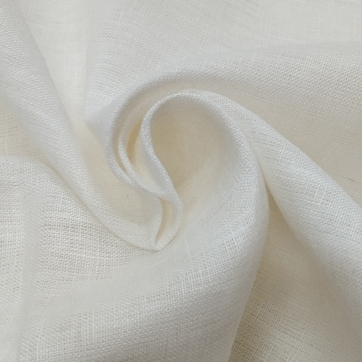 Soft white Pure 40×40 linen fabric with natural woven texture